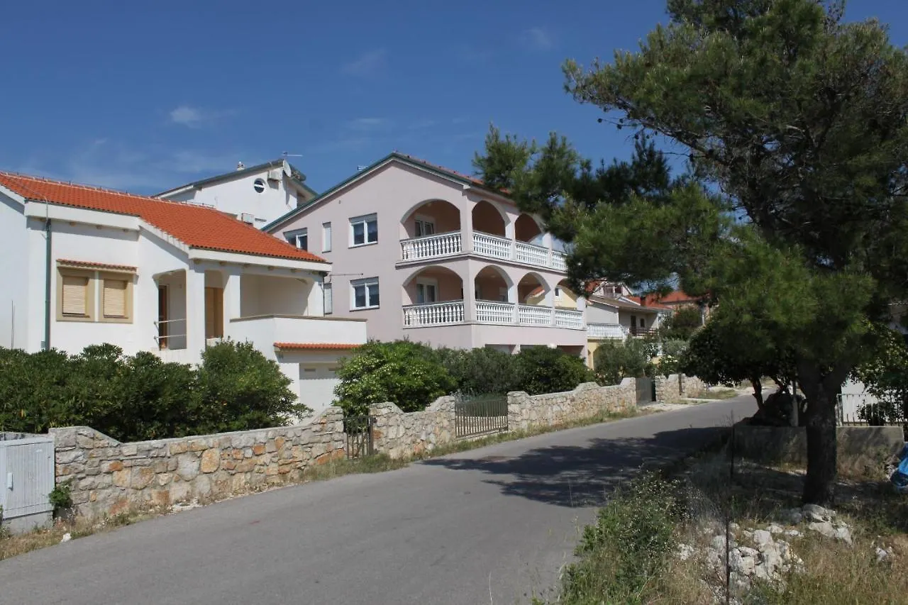 Apartments With A Parking Space Povljana, Pag - 6296  Povljana